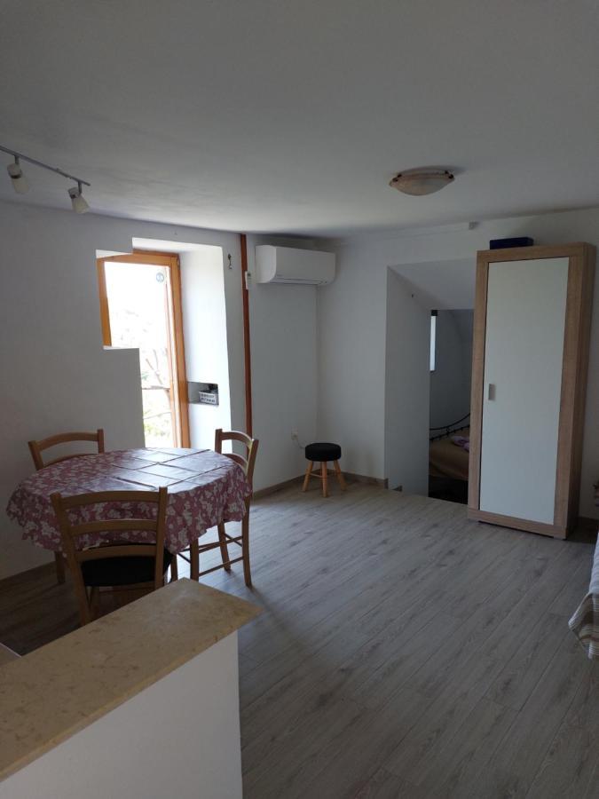 Apartman Biba Lubenice Exterior foto
